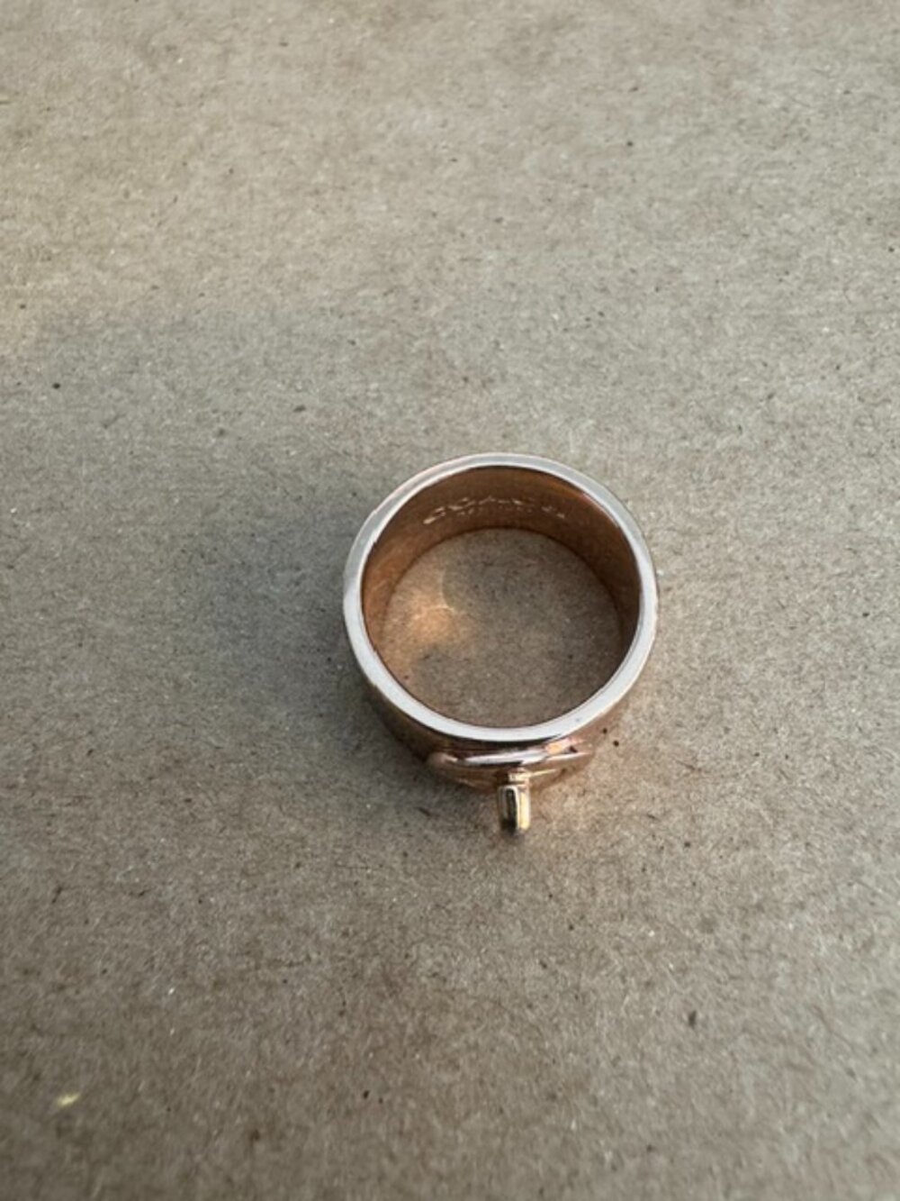 COACH TURN LOCK RING - ROSE GOLD - Picture 3 of 3